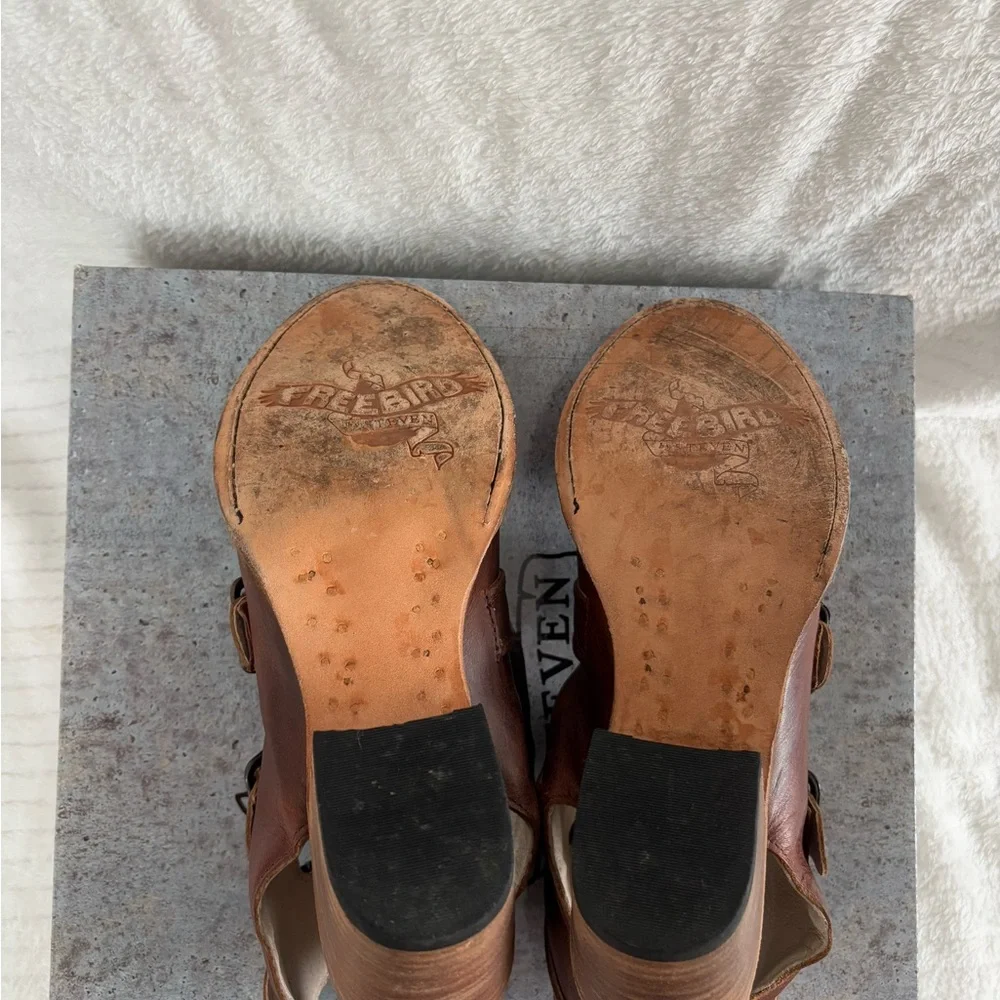Freebird Quail Cognac Size 8 Women's Leather Buckle Sandals - Picture 6 of 7